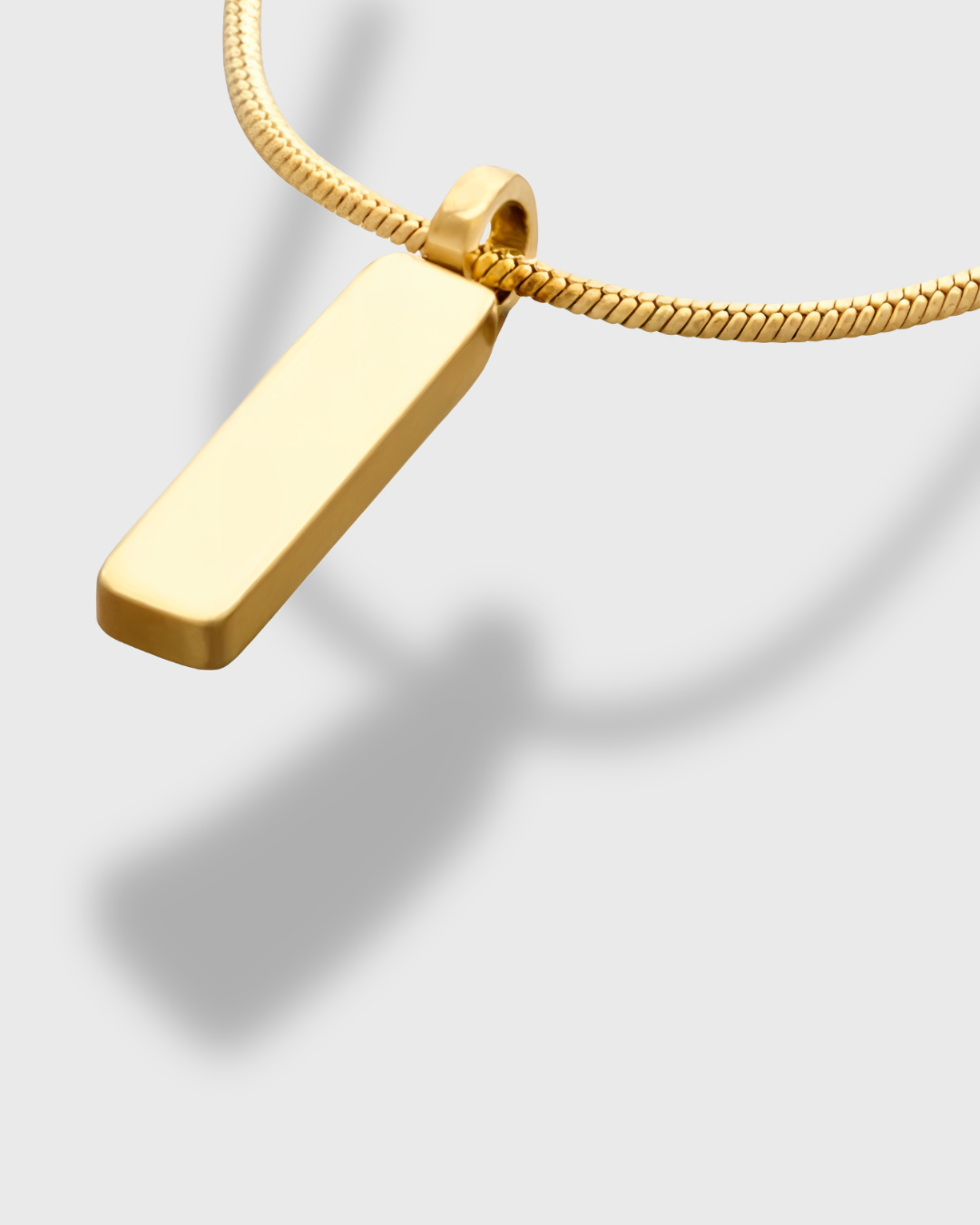GRAND SUCESS – SQUARE CHAIN PENDANT